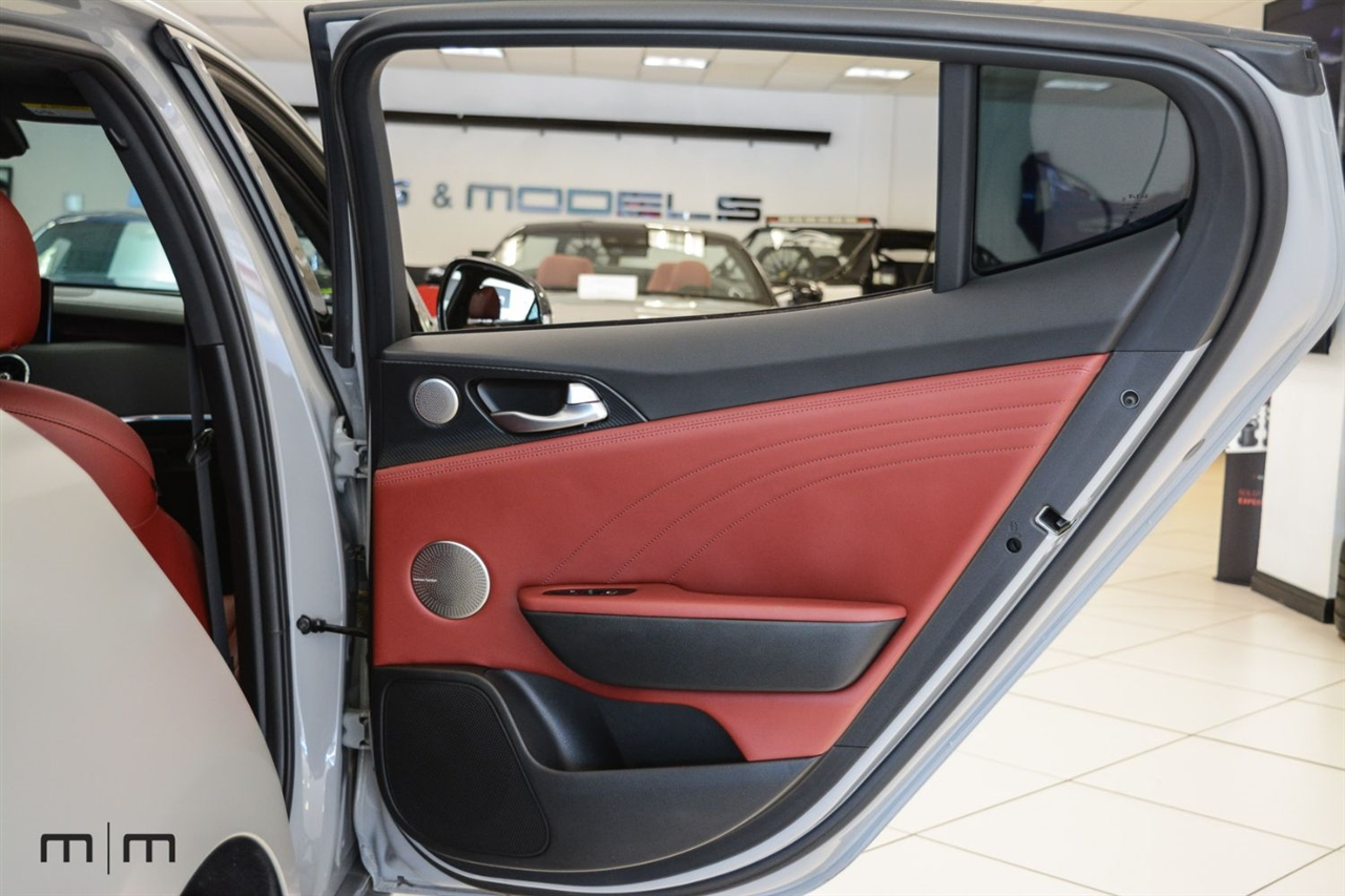 Kia Stinger  2022