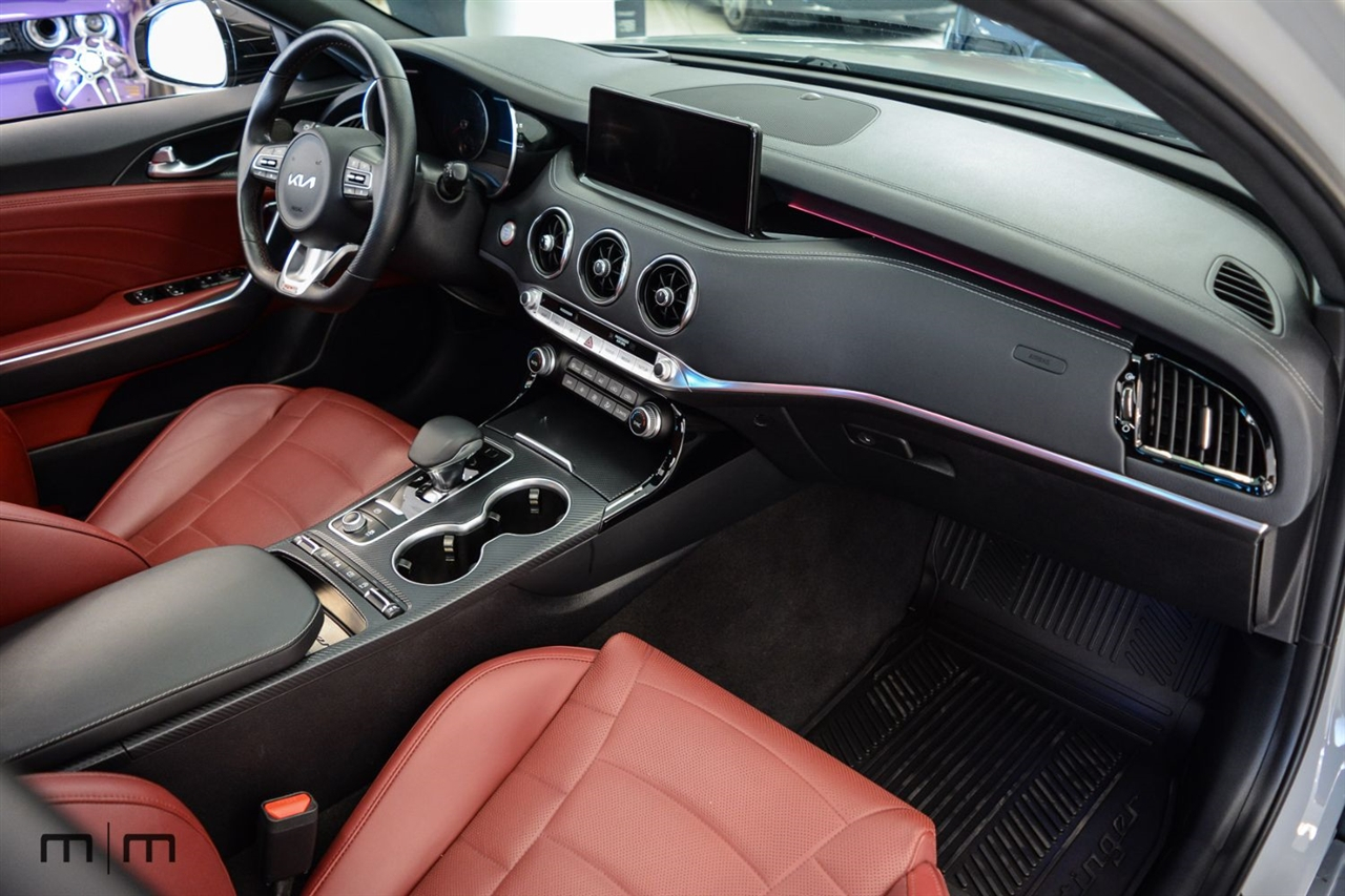 Kia Stinger  2022