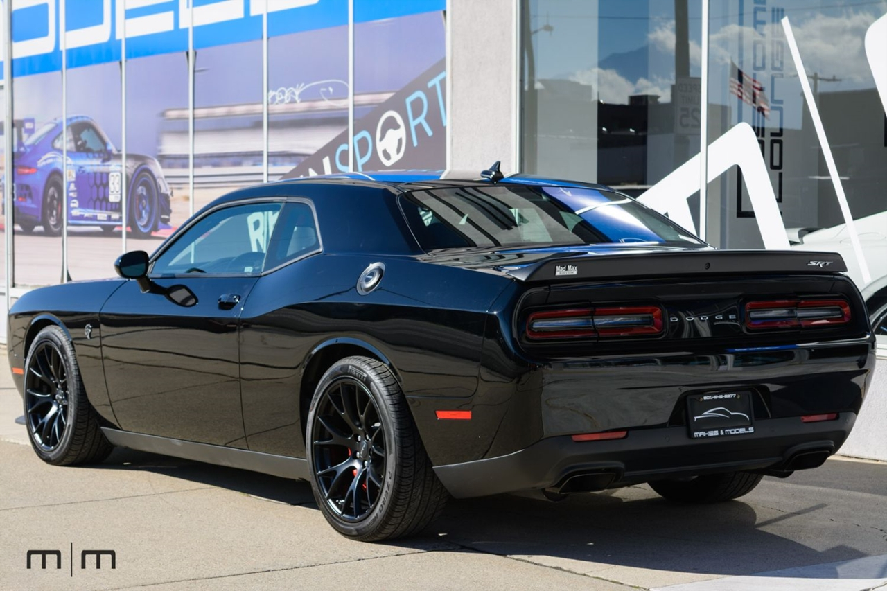 Dodge Challenger  2016