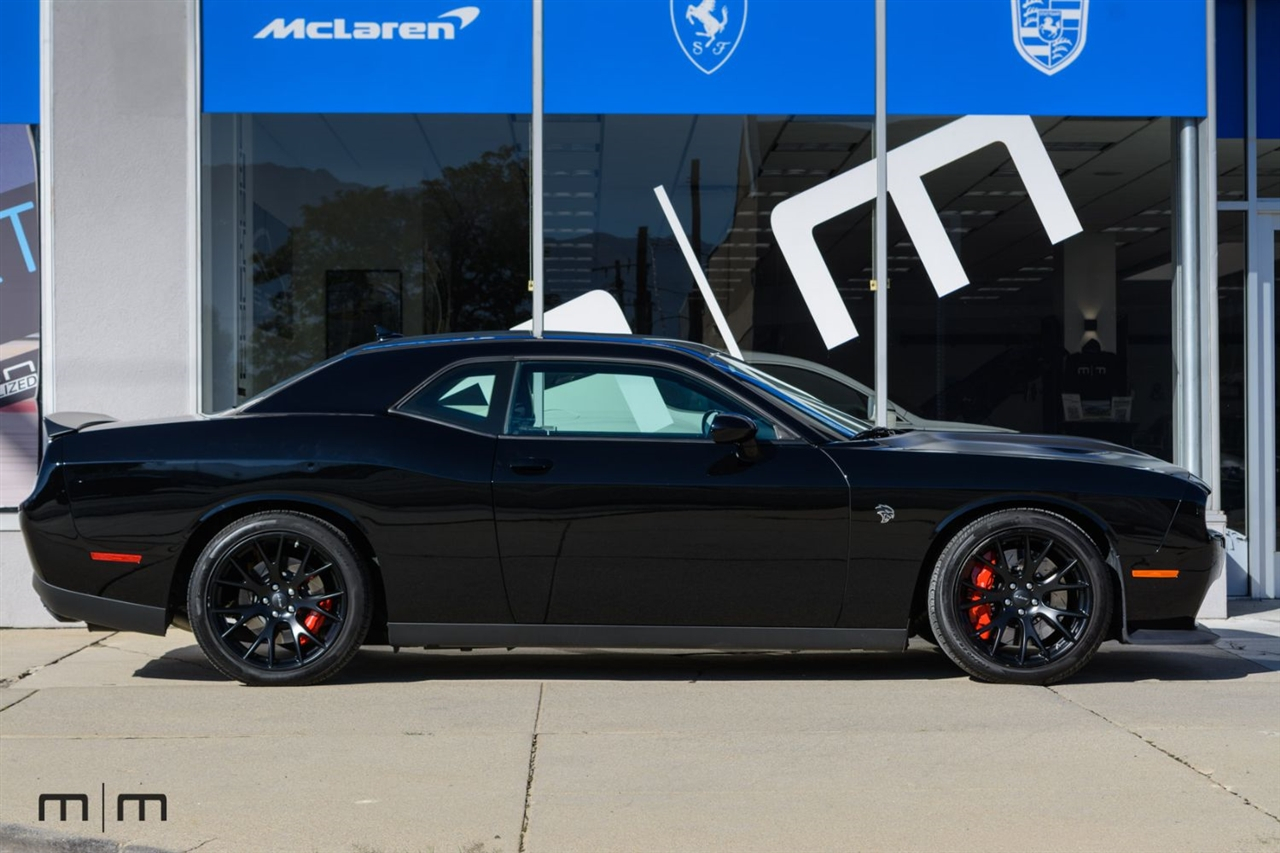Dodge Challenger  2016