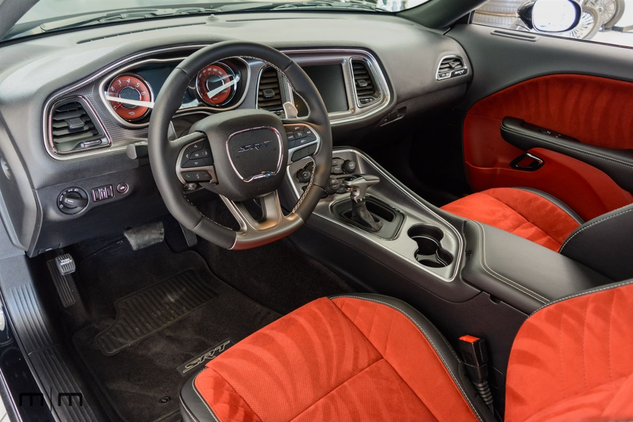 Dodge Challenger  2016