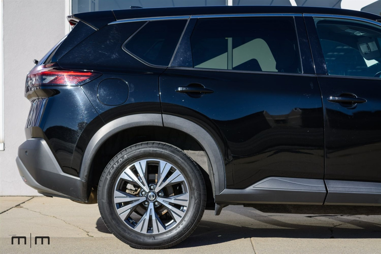Nissan Rogue  2021
