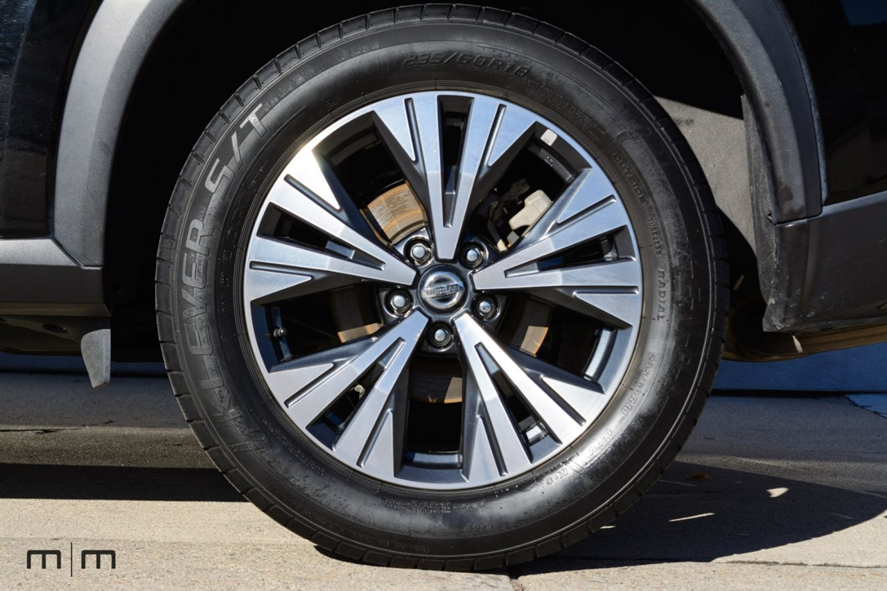 Nissan Rogue  2021