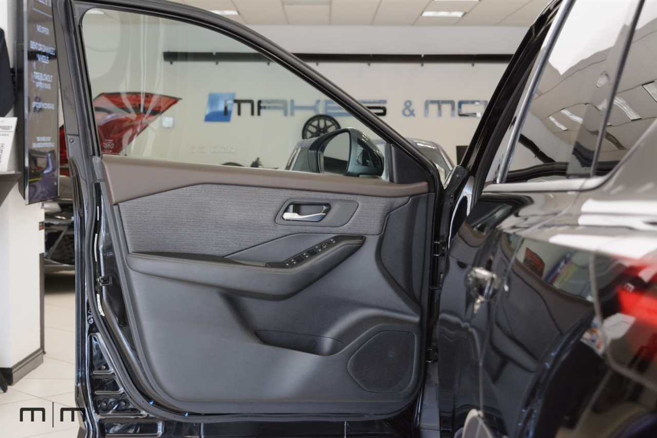 Nissan Rogue  2021