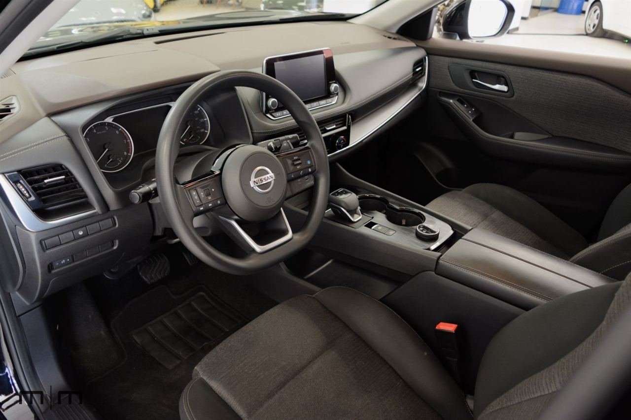 Nissan Rogue  2021