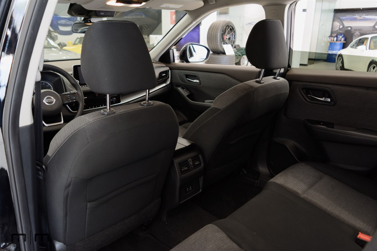 Nissan Rogue  2021