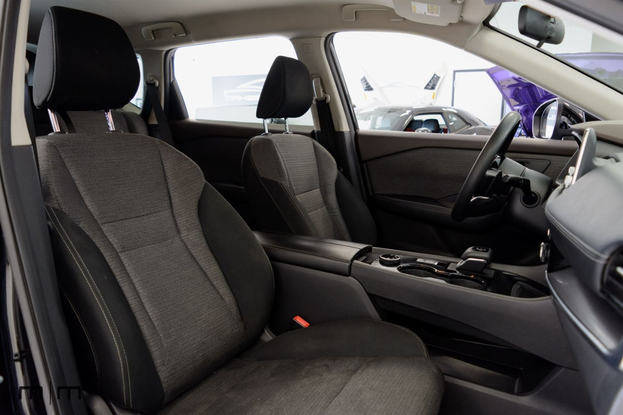 Nissan Rogue  2021