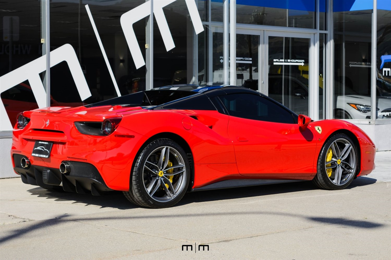 Ferrari 488  2018