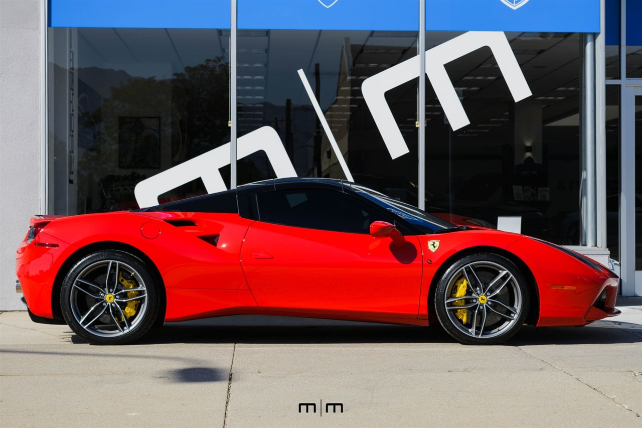 Ferrari 488  2018