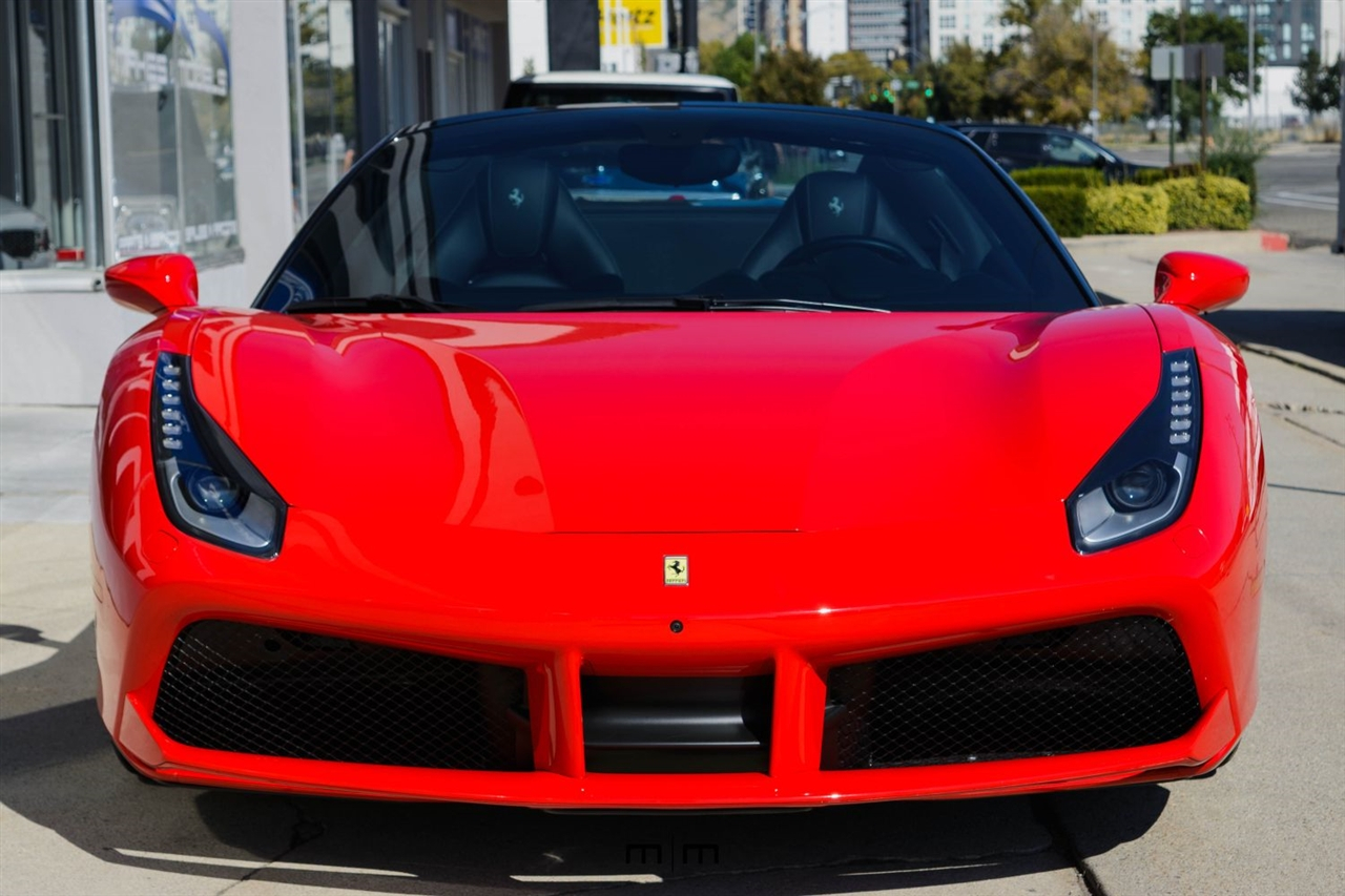 Ferrari 488  2018
