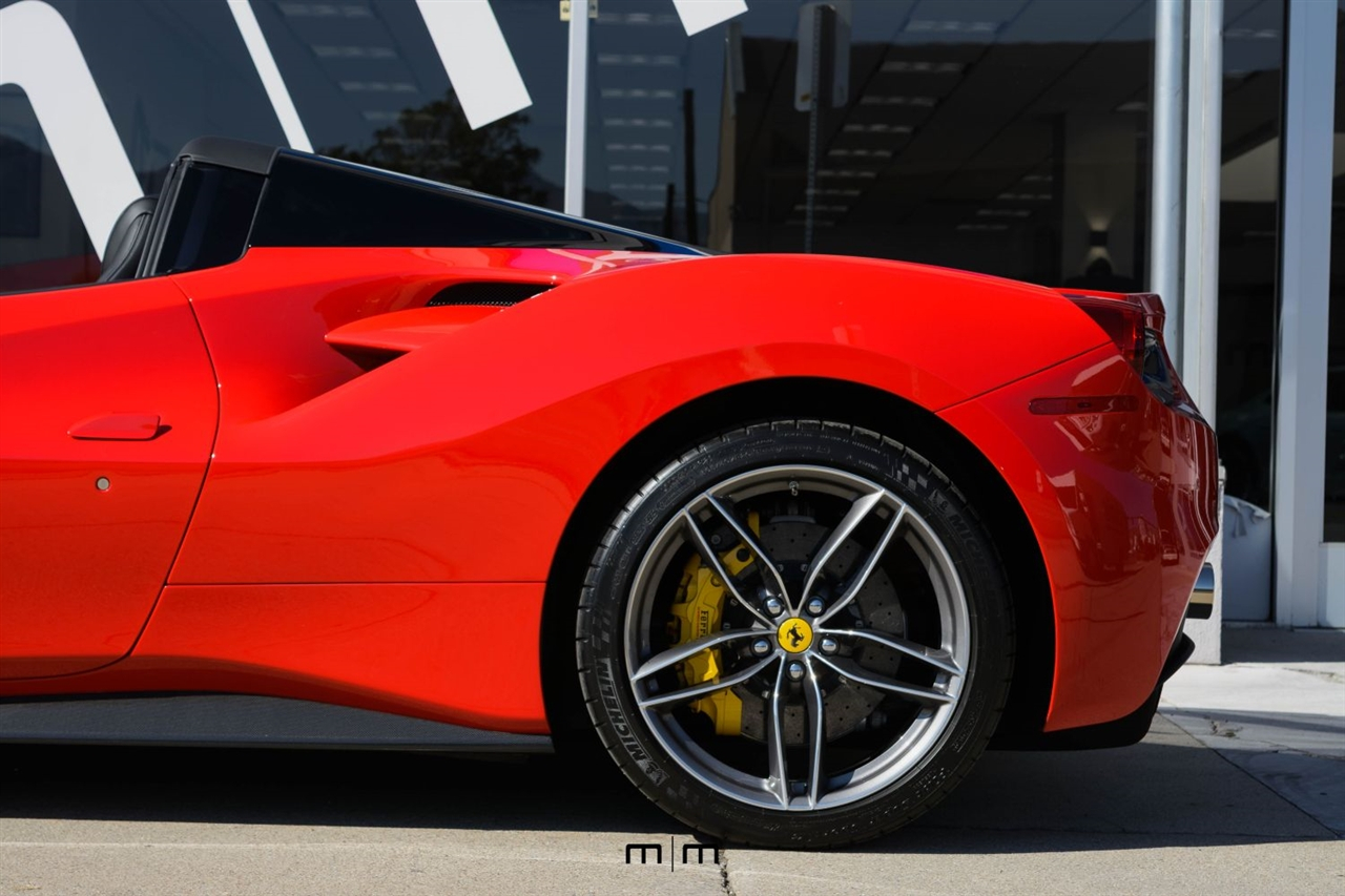 Ferrari 488  2018