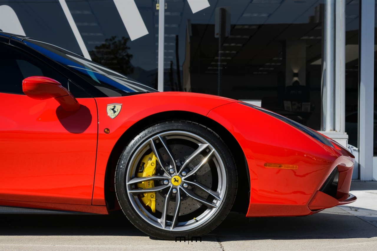 Ferrari 488  2018