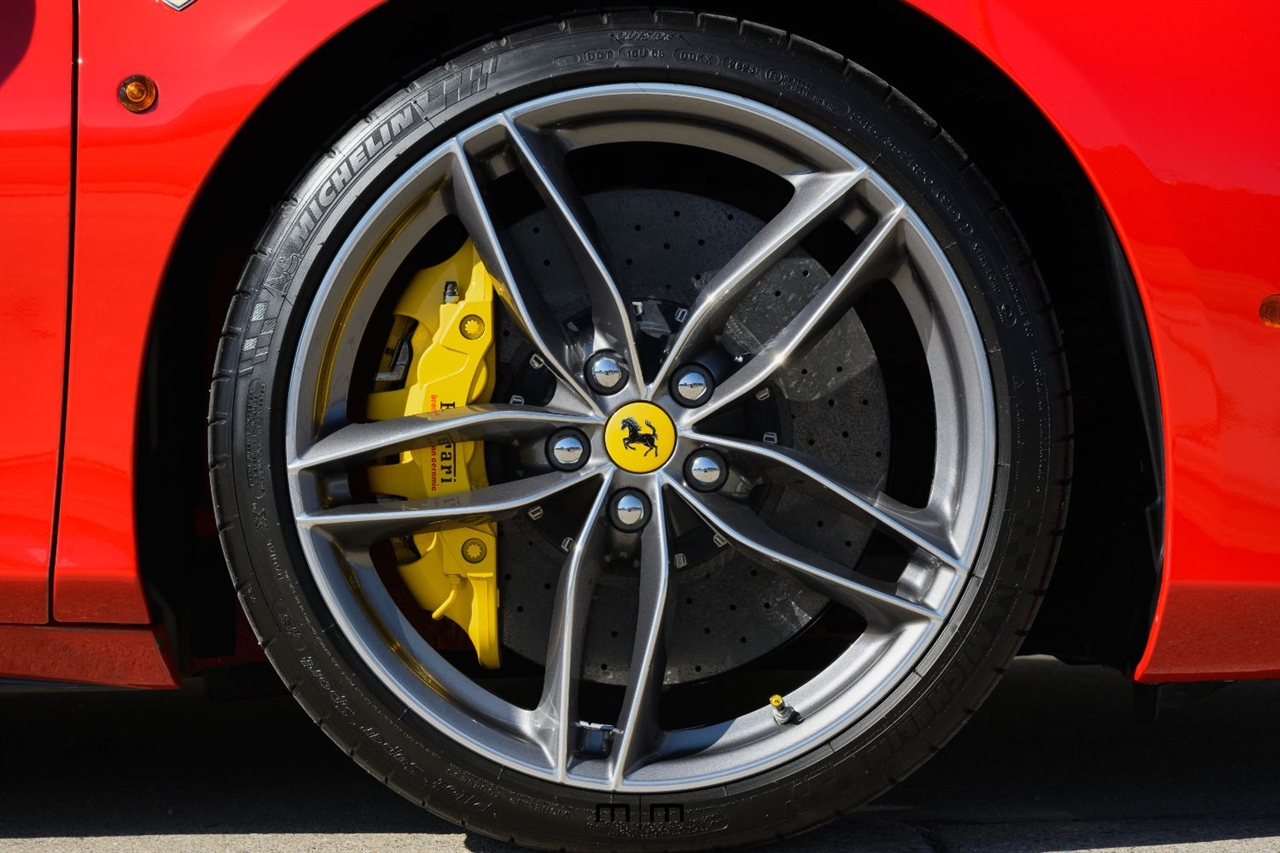Ferrari 488  2018