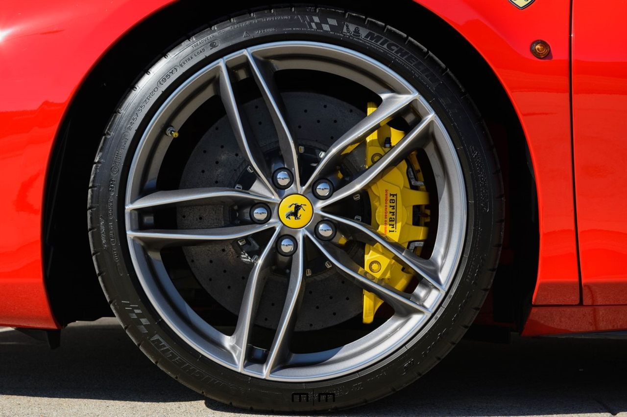 Ferrari 488  2018
