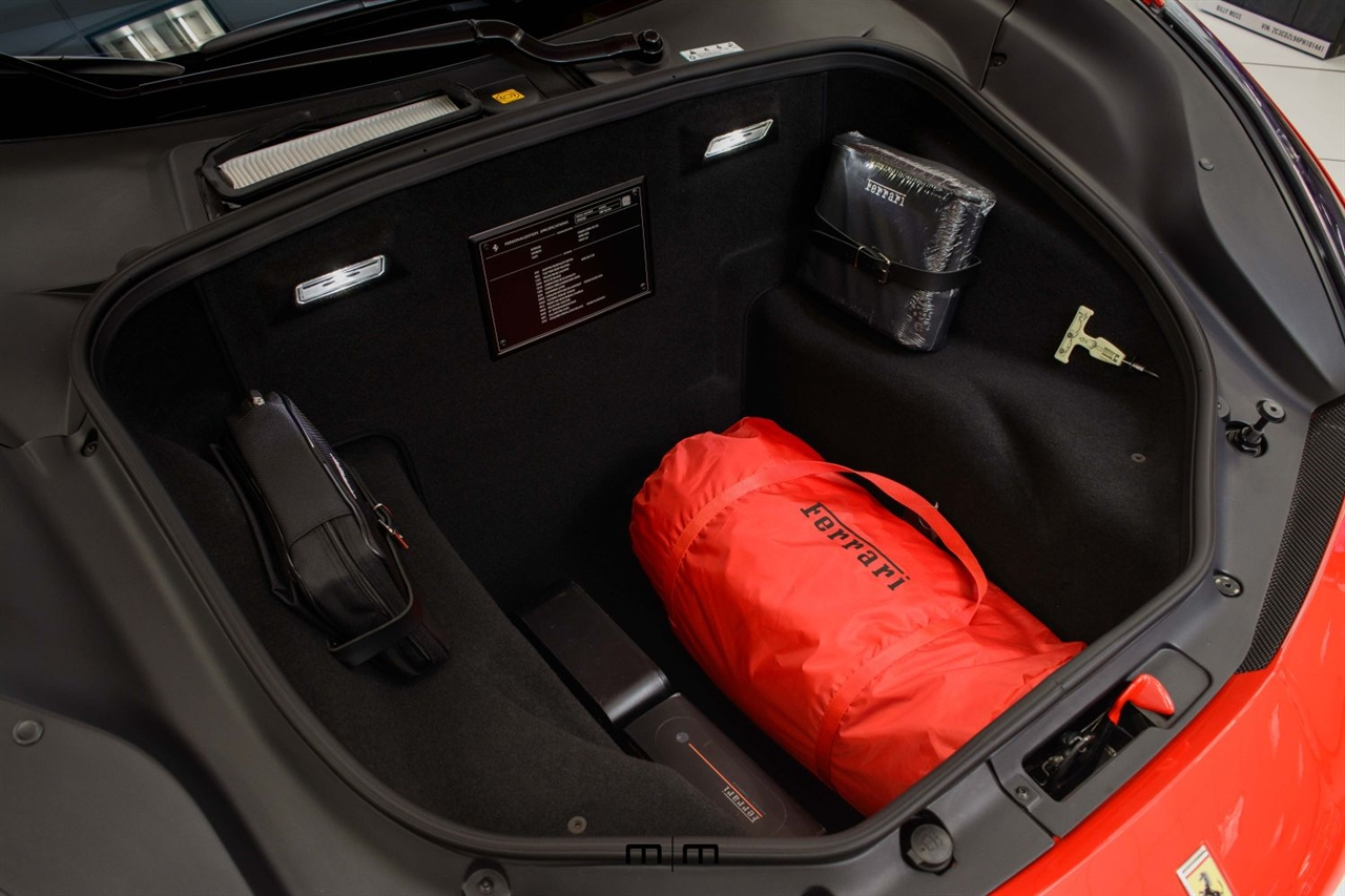 Ferrari 488  2018