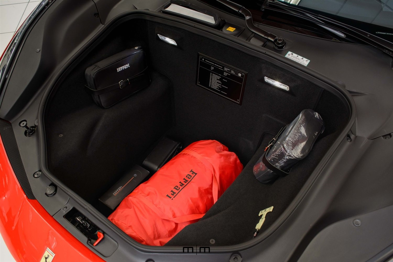 Ferrari 488  2018