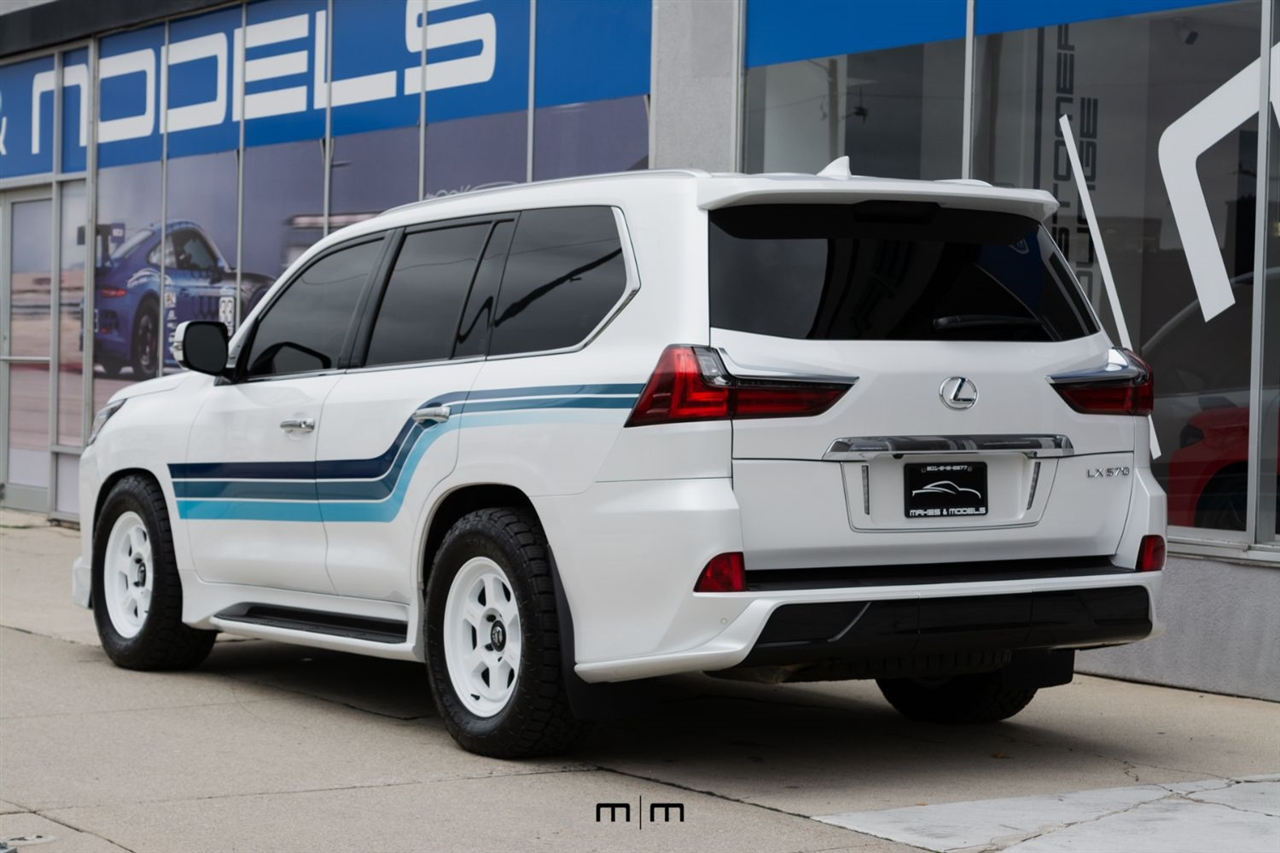 Lexus LX 570  2020