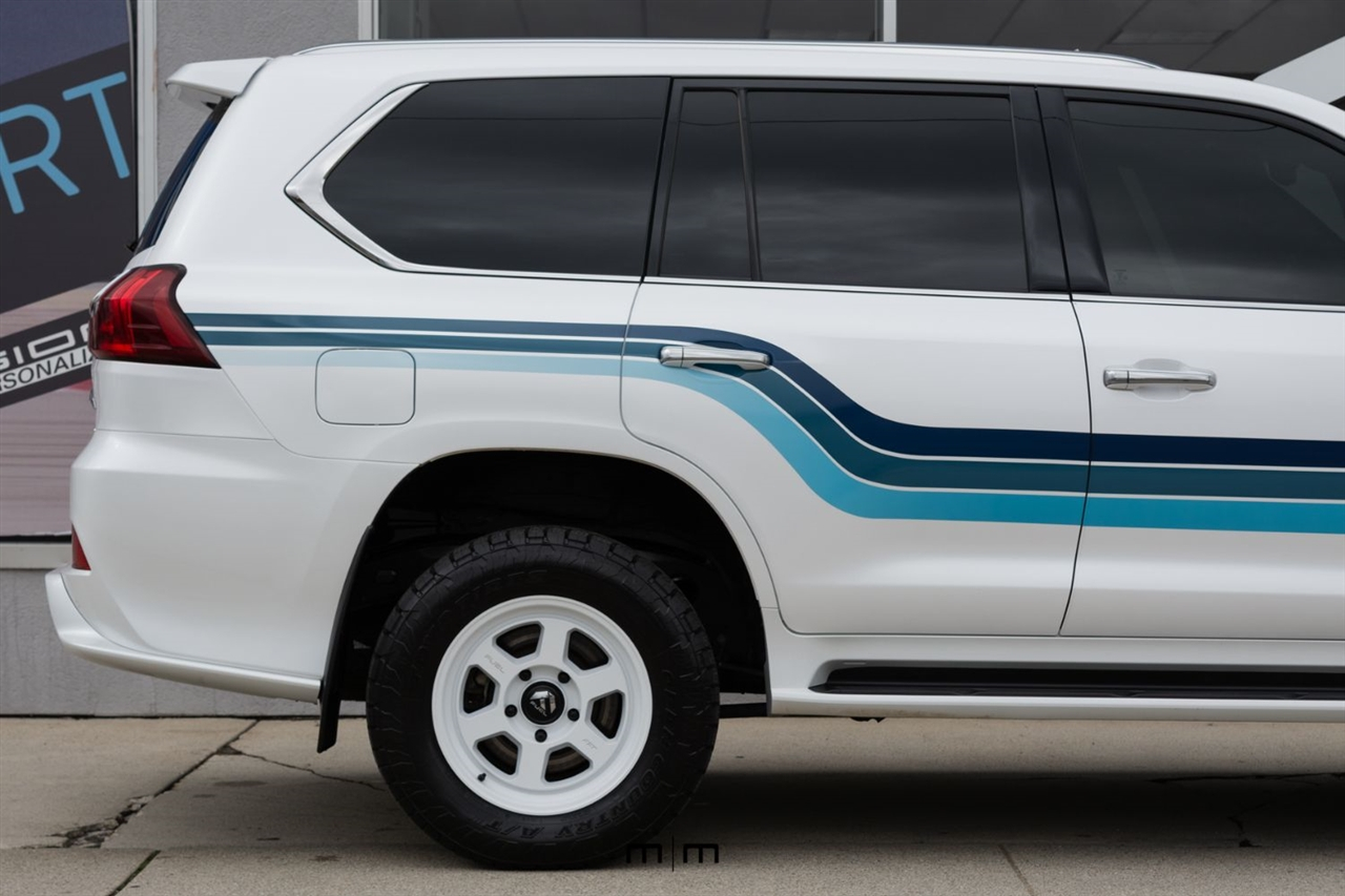 Lexus LX 570  2020