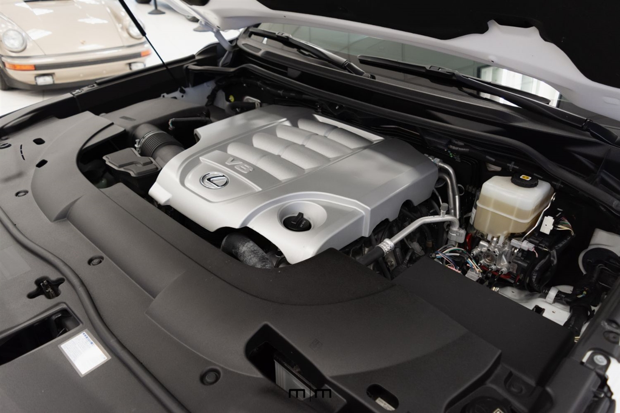 Lexus LX 570  2020