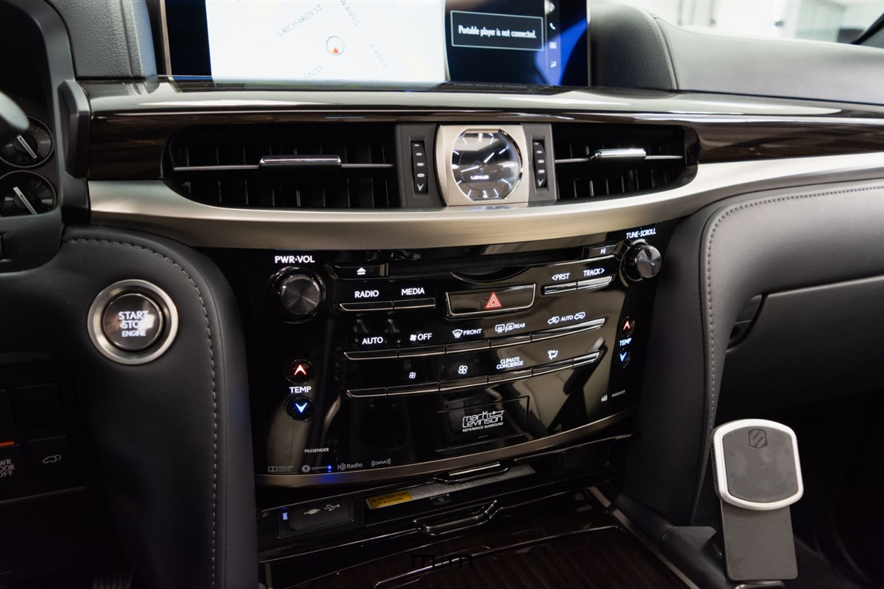 Lexus LX 570  2020