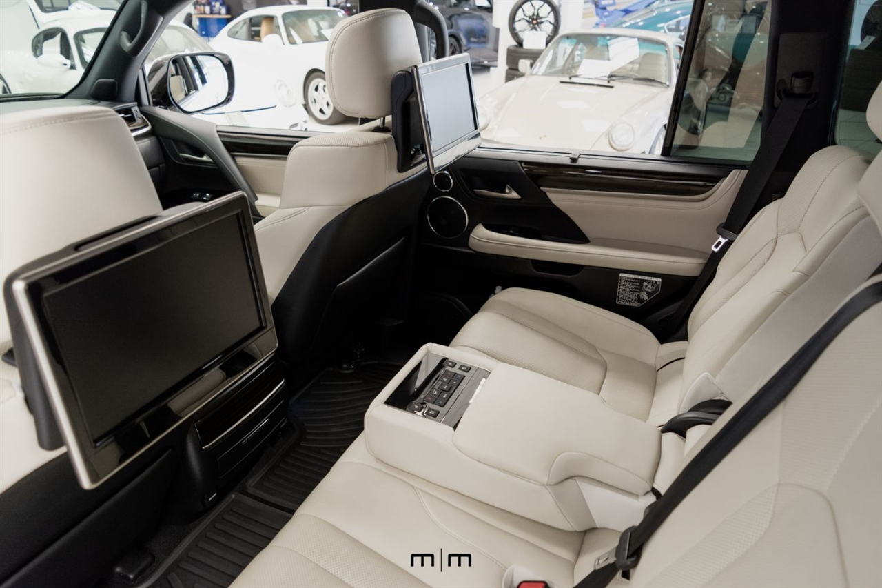 Lexus LX 570  2020
