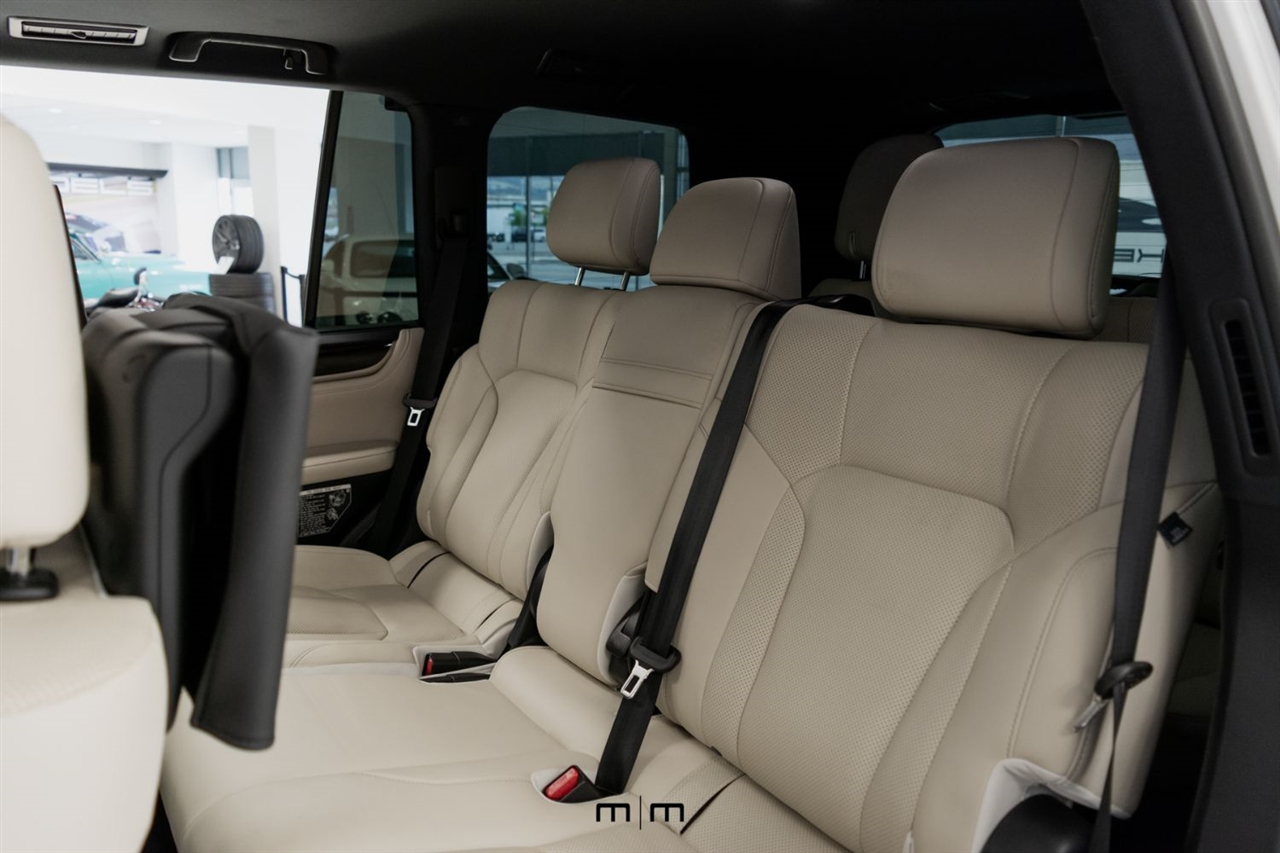 Lexus LX 570  2020