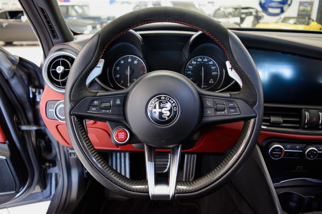 Alfa Romeo Giulia  2017