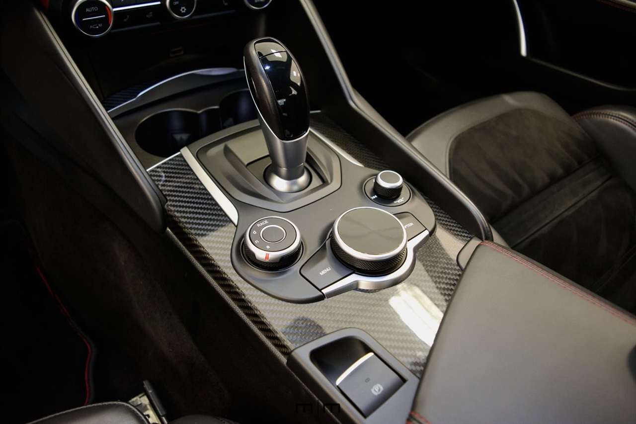 Alfa Romeo Giulia  2017