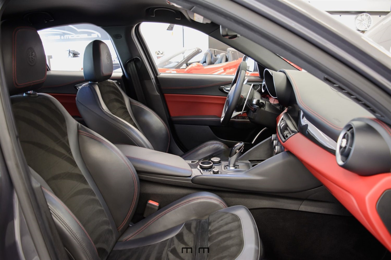 Alfa Romeo Giulia  2017