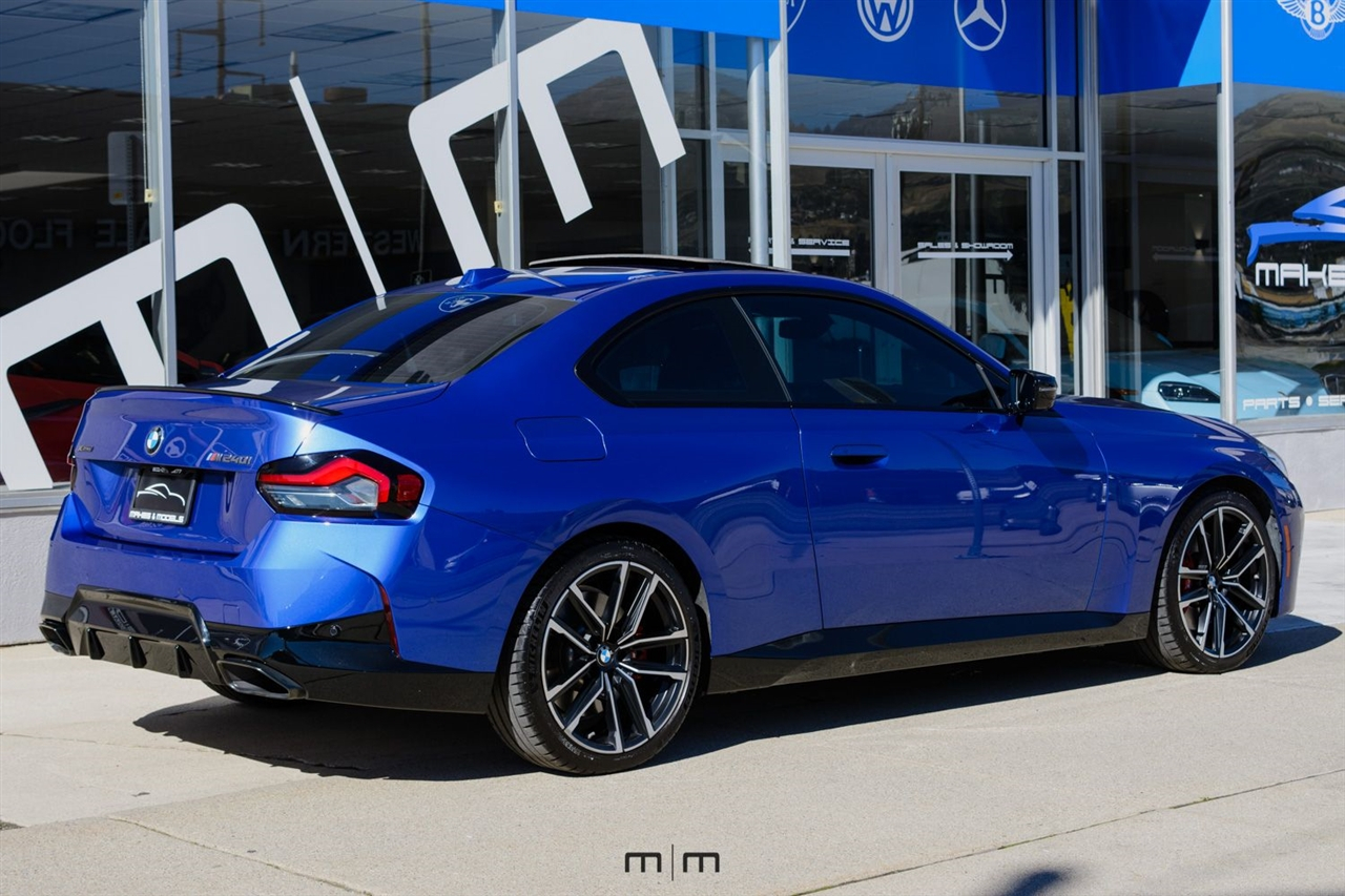 BMW 2-Series  2023