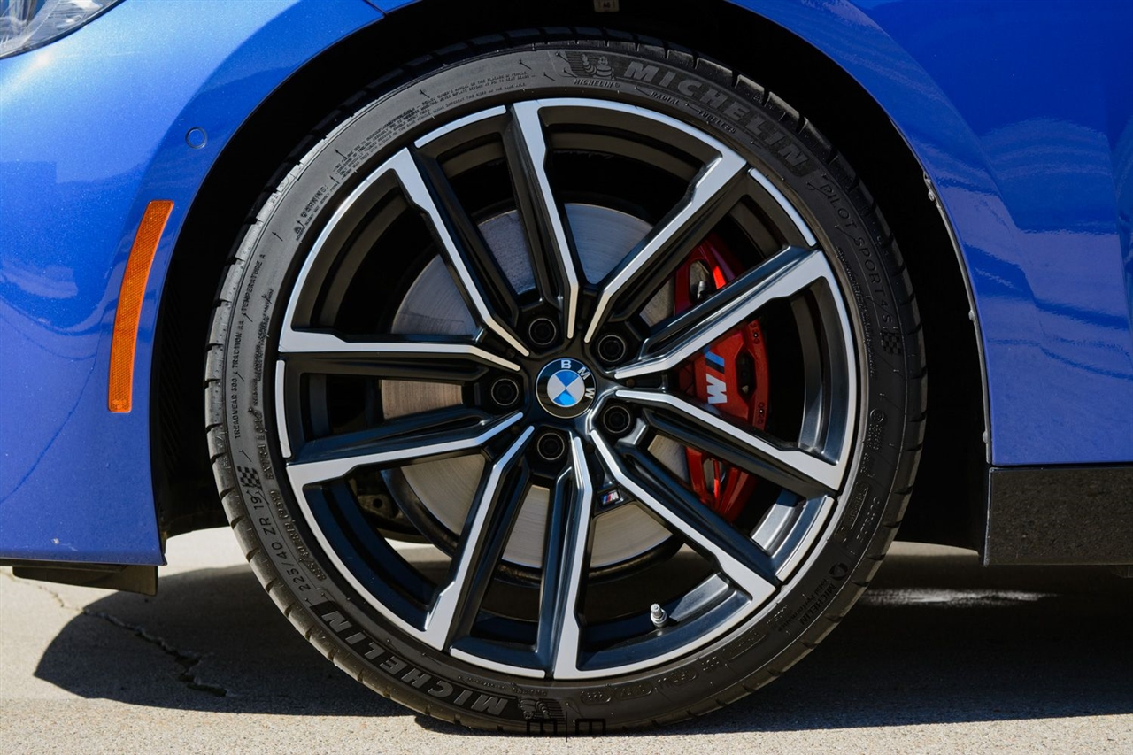 BMW 2-Series  2023