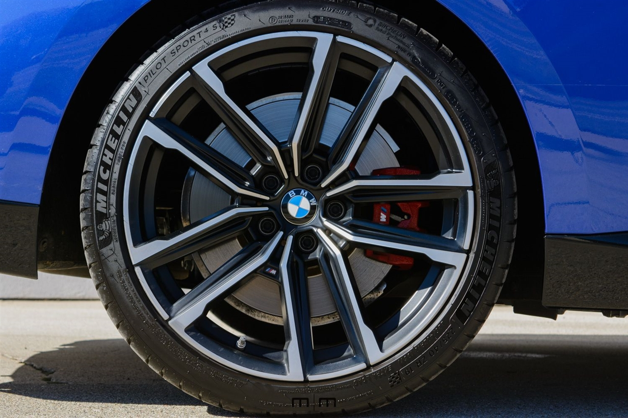 BMW 2-Series  2023
