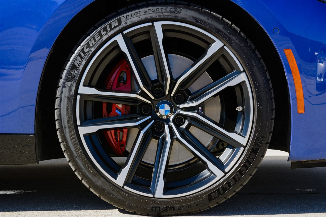 BMW 2-Series  2023