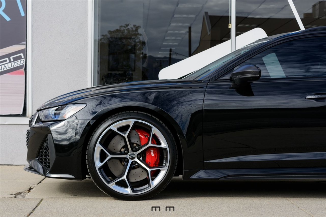 Audi RS6 Avant  2025