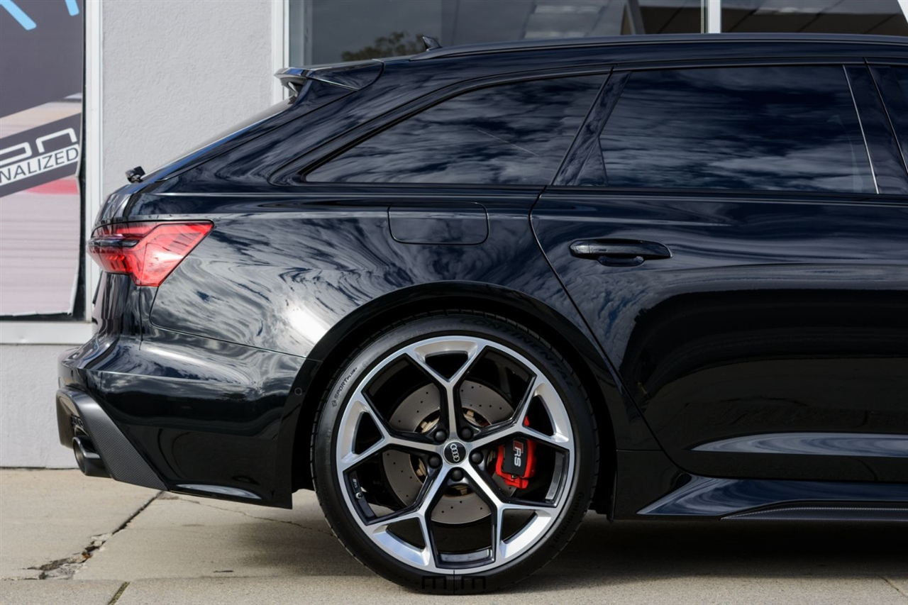 Audi RS6 Avant  2025