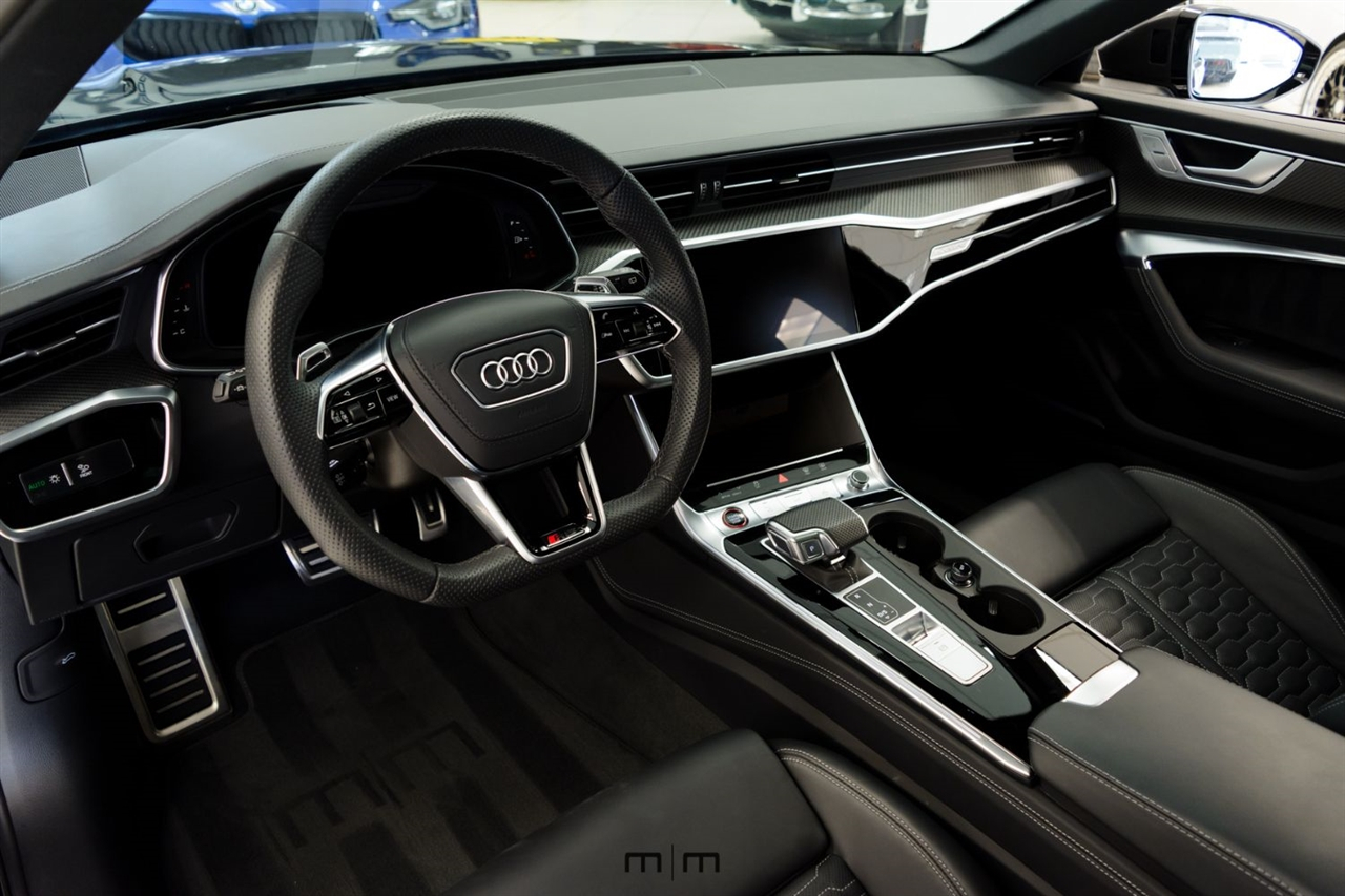 Audi RS6 Avant  2025