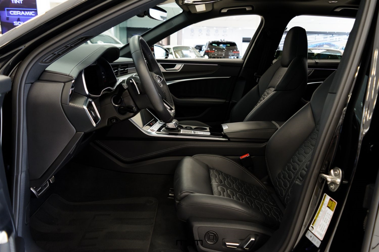 Audi RS6 Avant  2025
