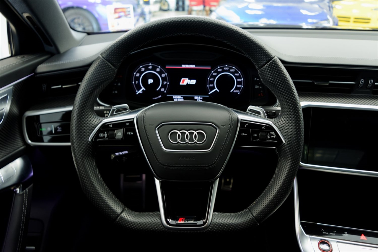 Audi RS6 Avant  2025