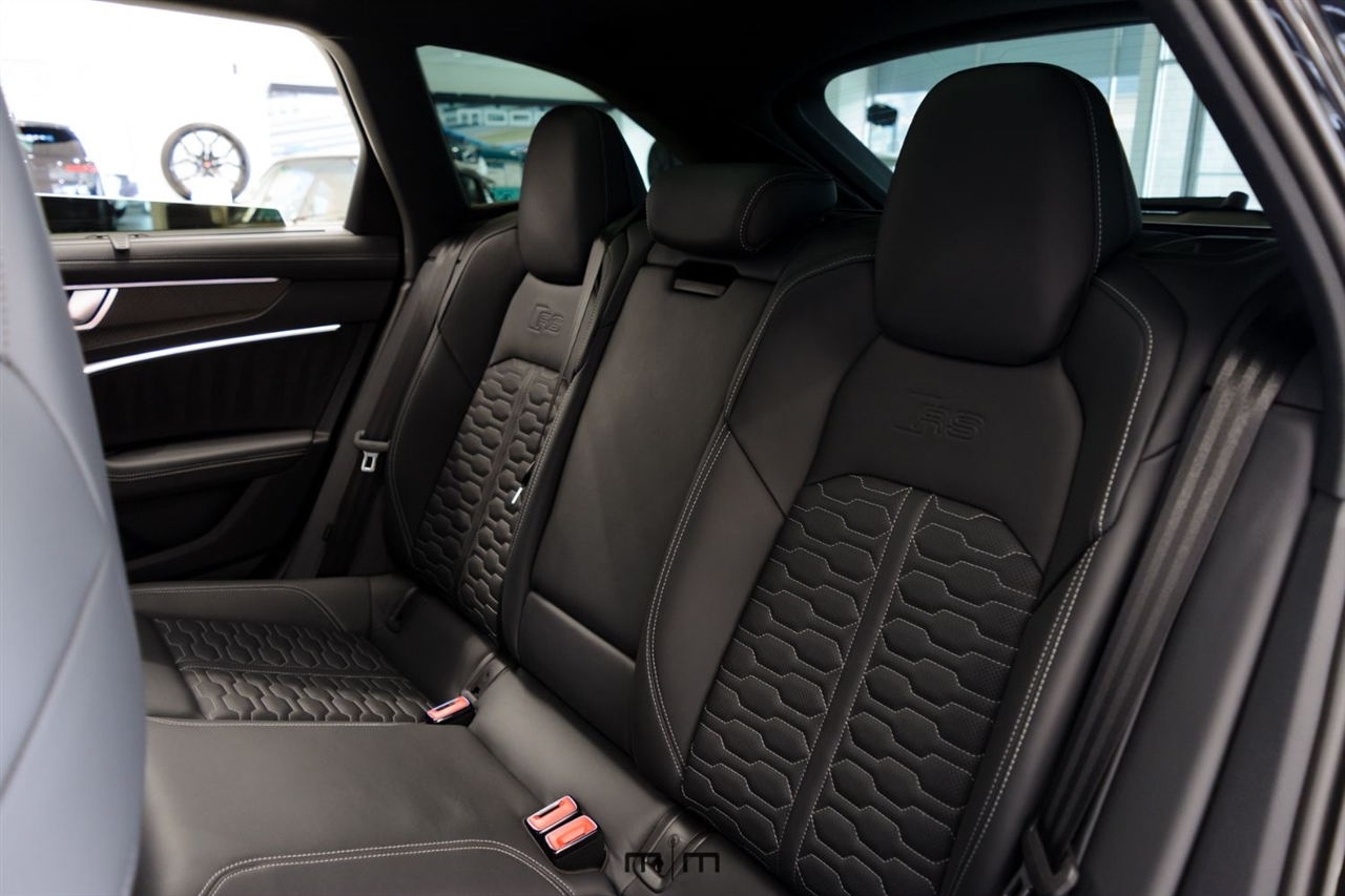 Audi RS6 Avant  2025