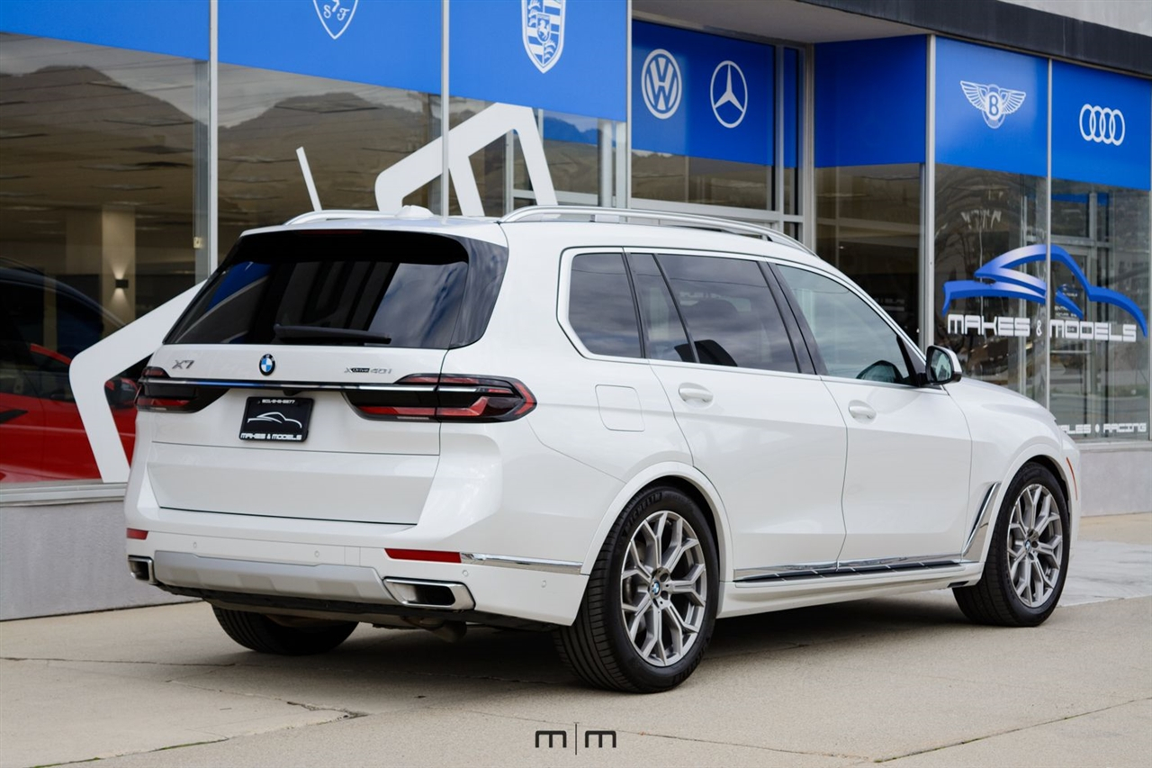 BMW X7  2024