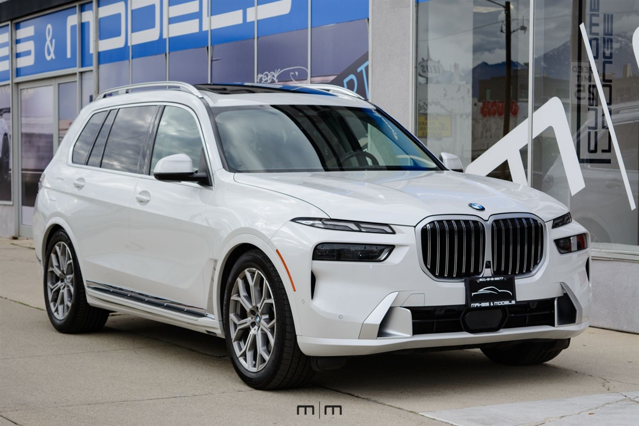 BMW X7  2024