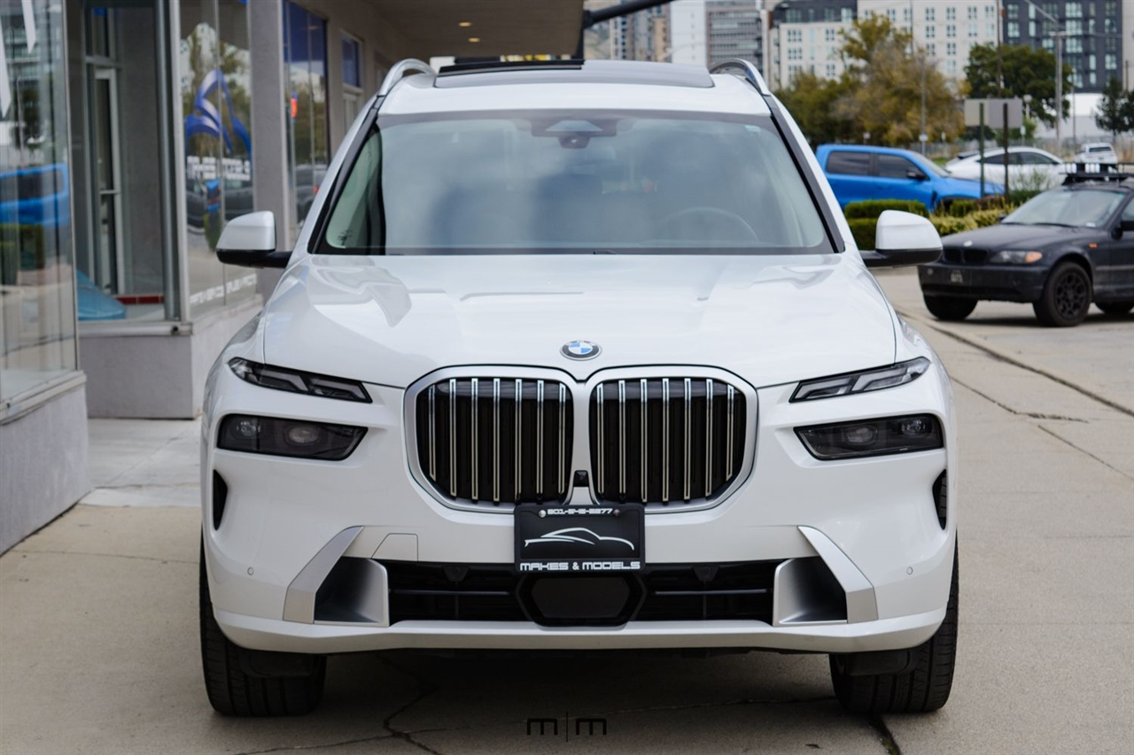 BMW X7  2024