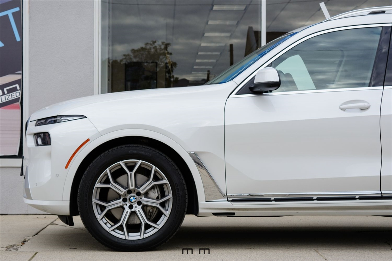 BMW X7  2024