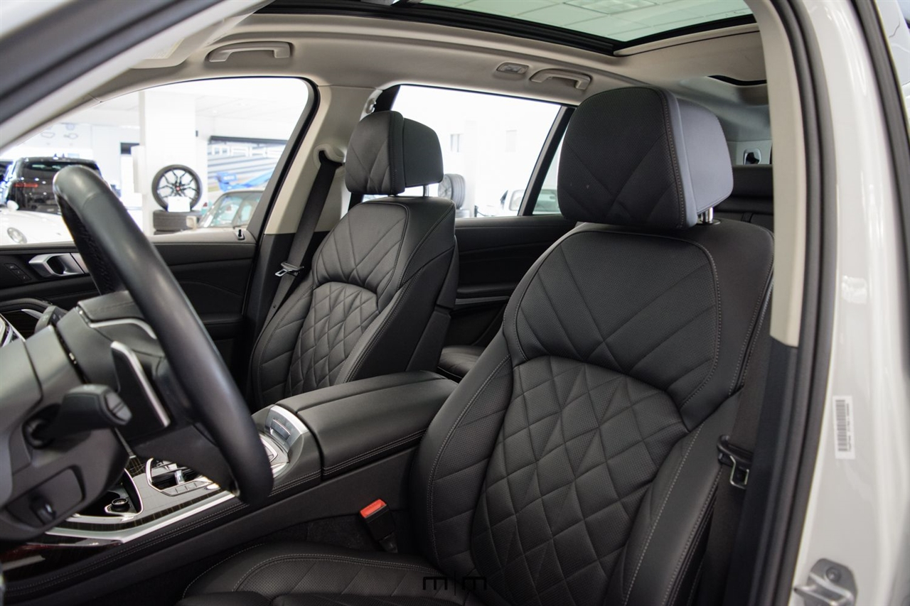 BMW X7  2024