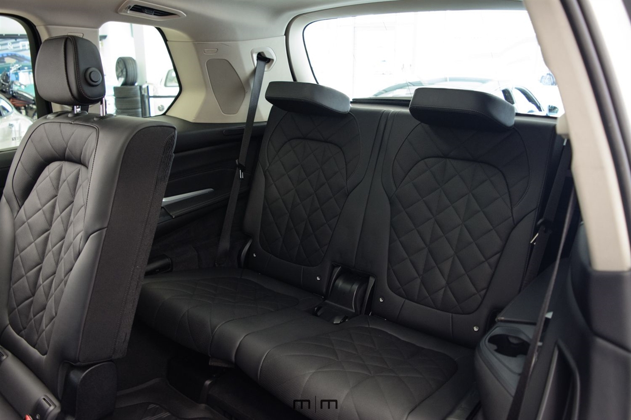 BMW X7  2024