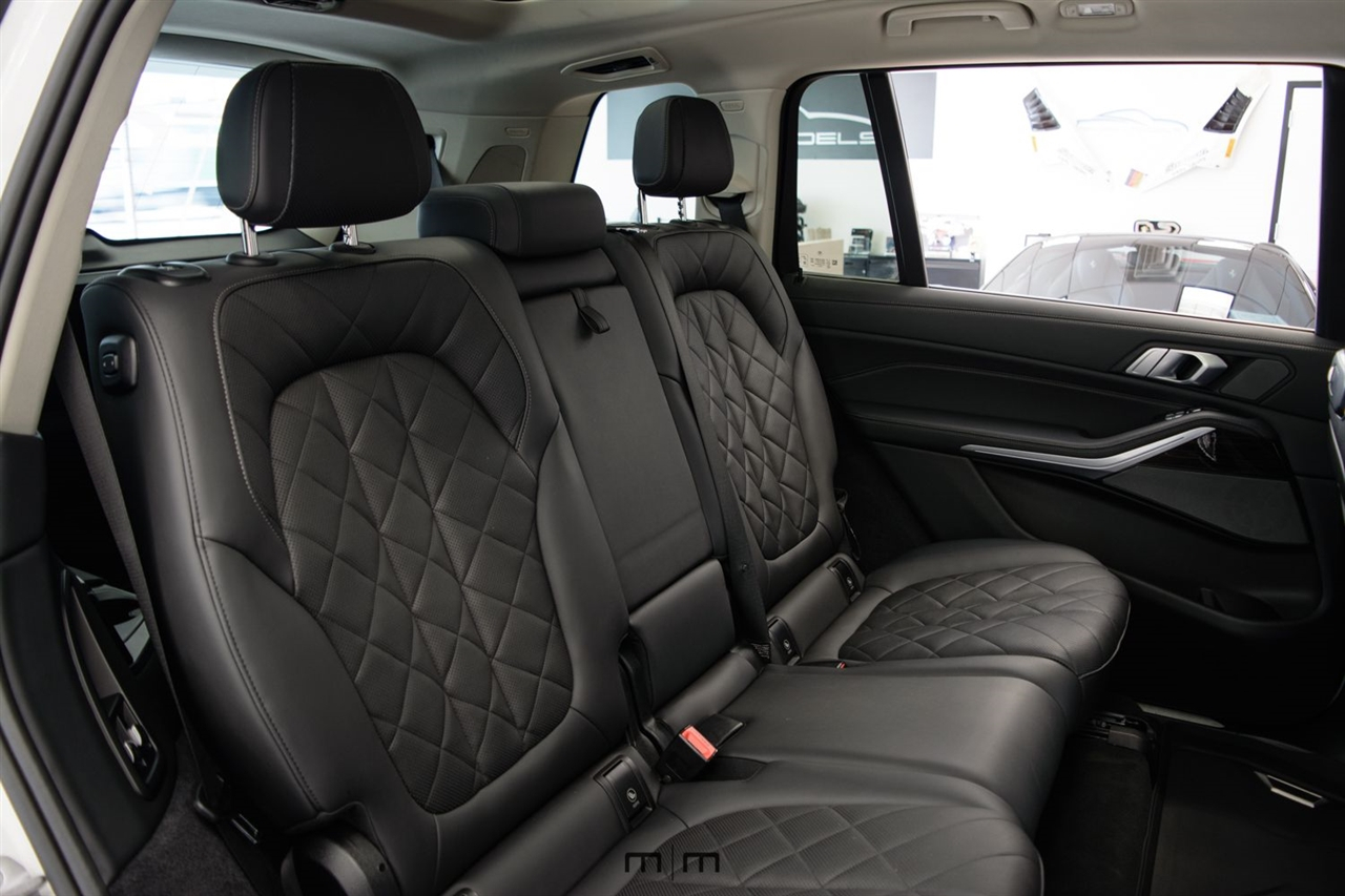 BMW X7  2024