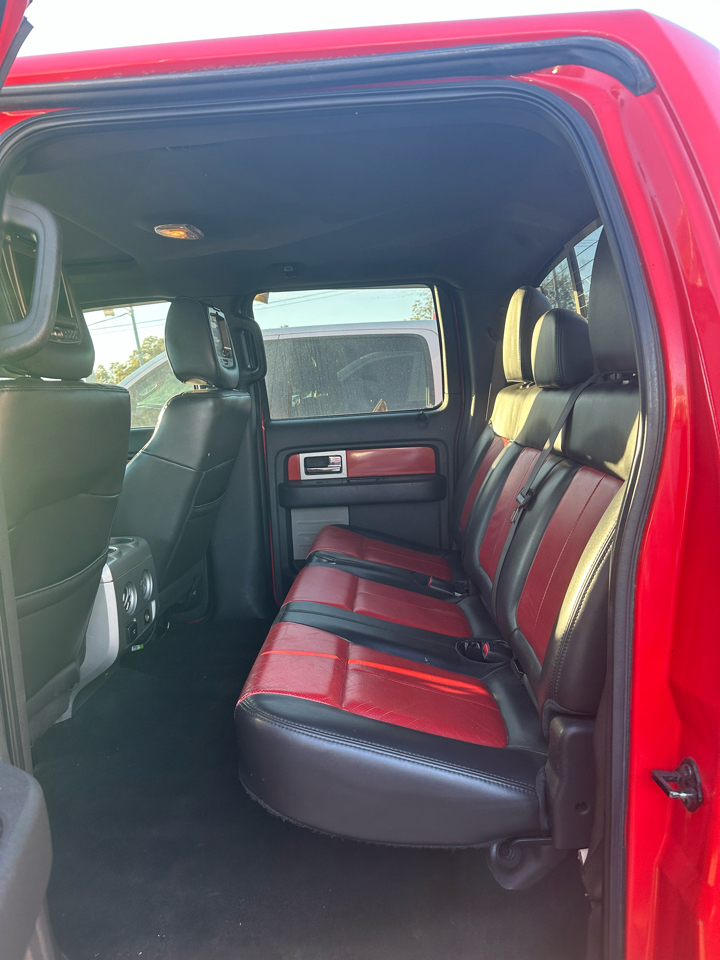 Ford F-150 4WD SuperCrew 145" SVT Raptor 2011