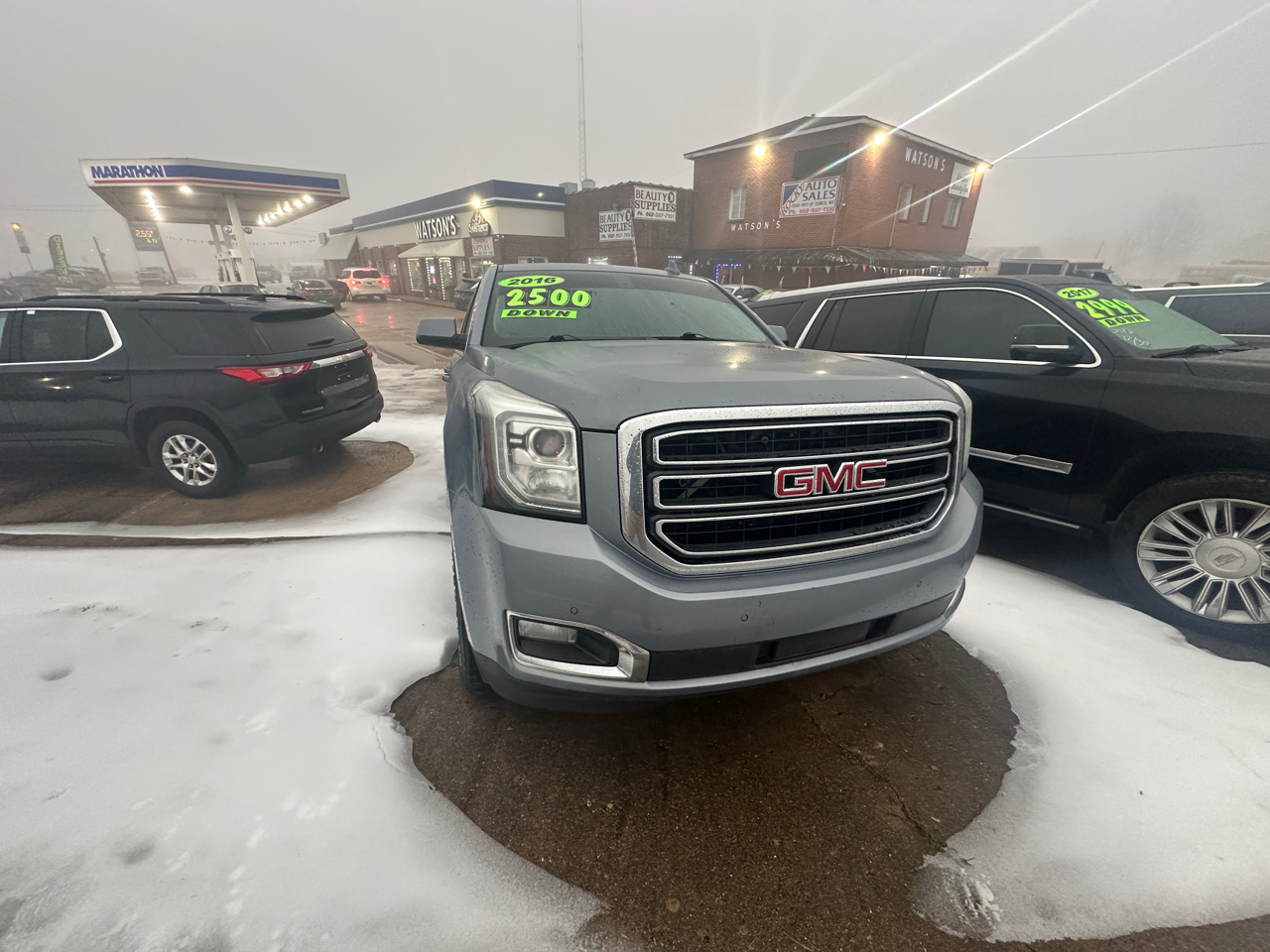 GMC Yukon 4WD 4dr SLE 2015