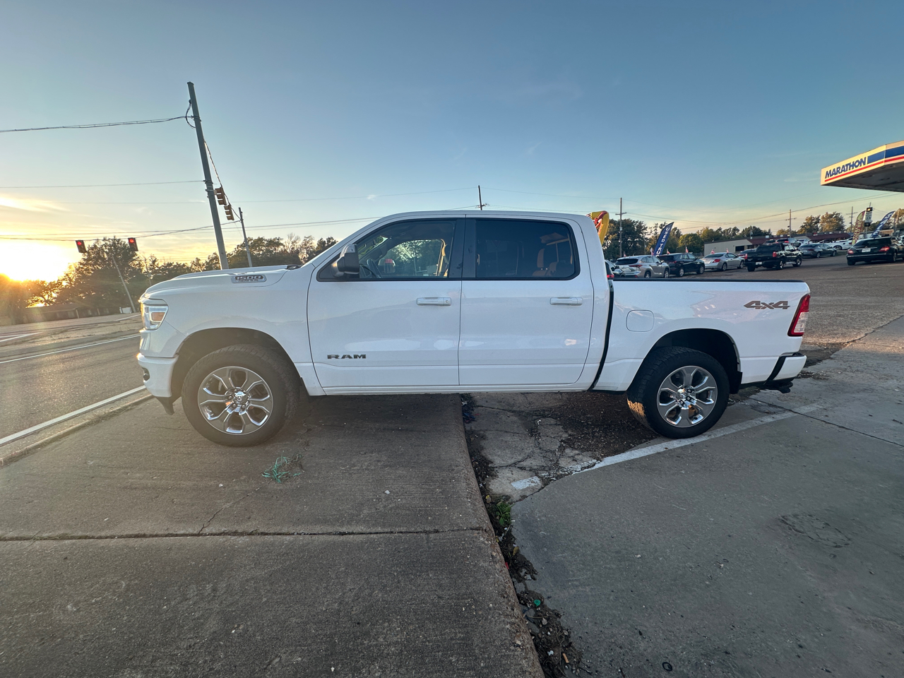 2019 RAM 1500 Big Horn/Lone Star 4x4 Crew Cab 5'7" Box