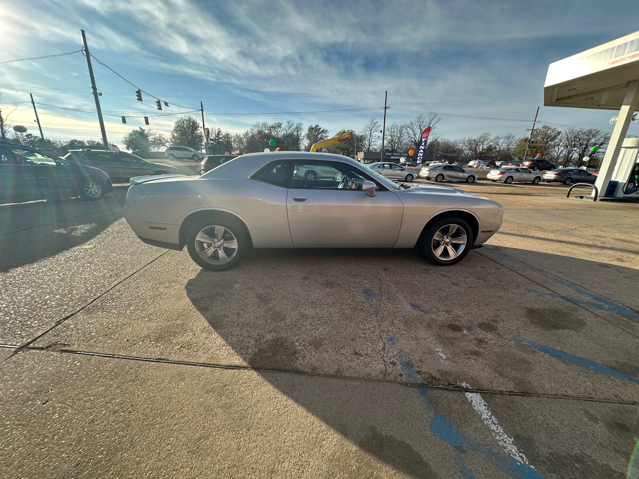 Dodge Challenger SXT RWD 2021